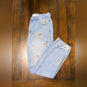 Ban·Jara Floral Embroidered Distressed Ankle Jeans — Size 5/26